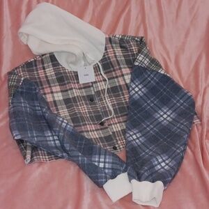 Grey jacket with pink L